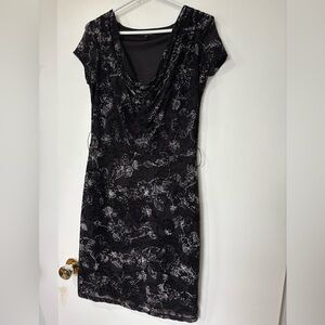 🎉4/30$🎉 Champagne Velvet Floral Print Cowl Neck Dress - Size M